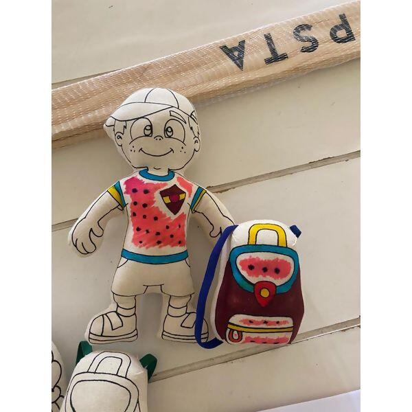 Bonecosdeointarebrincar-menino_1024x1024