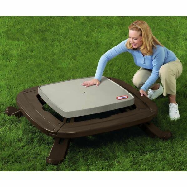 Mesa Picnic com Guarda-Sol Little Tikes
