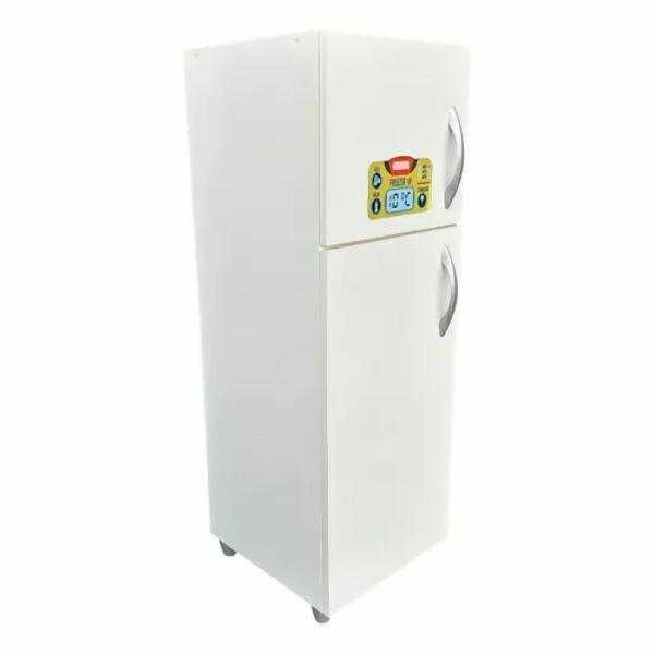 O-geladeira-infantil-em-madeira-2