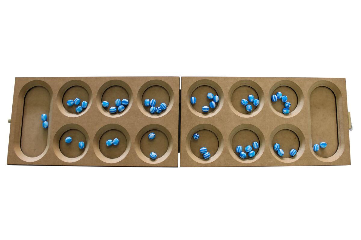 Jogo de Tabuleiro Mancala Brinquedo Educativo Pedagogico - Papelaria de  Brinquedo - Brinquedo Pedagógico e Papelaria