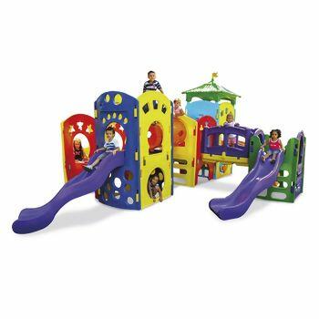 09684Playground-Modular-Advanced-Com-criancas-